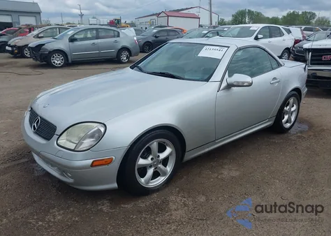 2002 Mercedes-Benz Slk 320 из США, поврежденный, VIN WDBKK65F82F254735